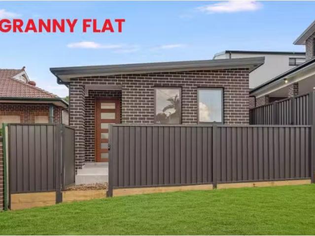 1/126 Fowler Road, Guildford House for rent Listed by Lj Hook.