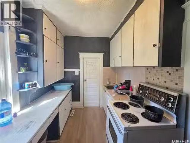 1126 Robinson Street, Regina, SK, S4T 2M9 house for sale Li.