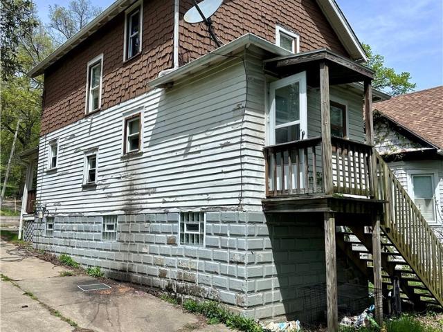 1127 East Avenue