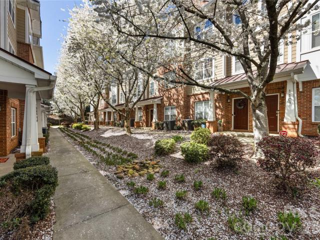 1127 Ilana Court