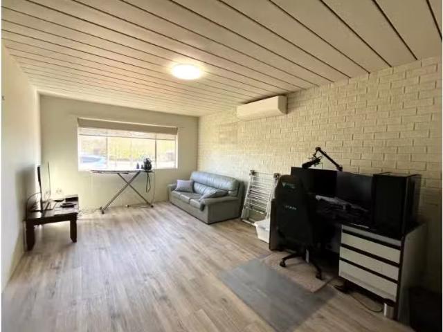 1/127 Kookora Street, GRIFFITH House for rent Listed by Bianc.