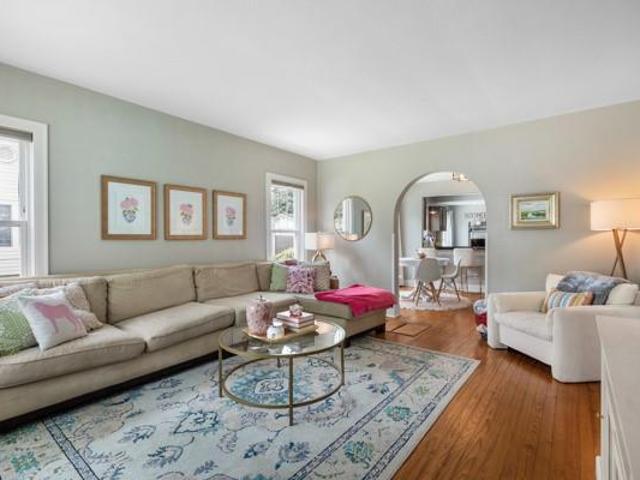 1127 W Symmes Street