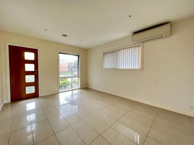 1/128 Moriah Street Clayton, VIC 3168