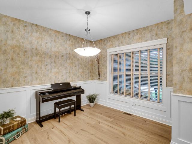 1128 Jeanne Court