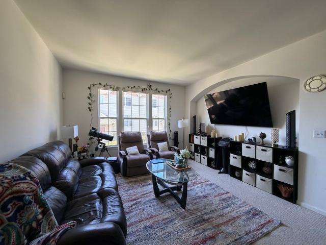 1129 Georgetown Way
