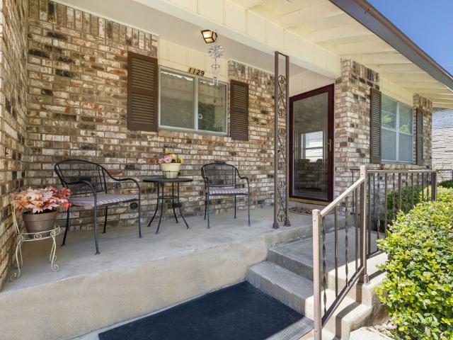 1129 Lake Dr, Kerrville, TX 78028 | MLS #124119