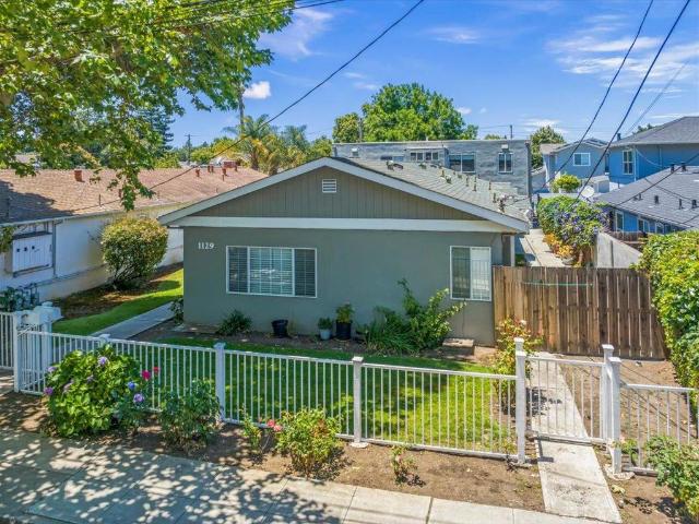 1129 Willow Road