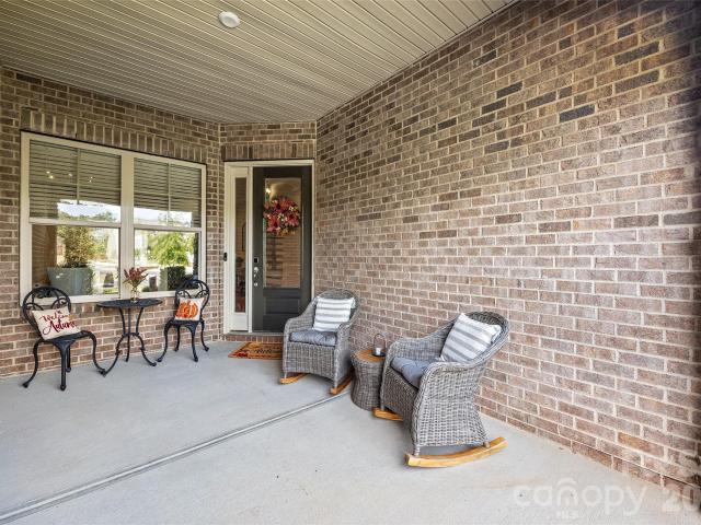 11200 Glanmire Drive