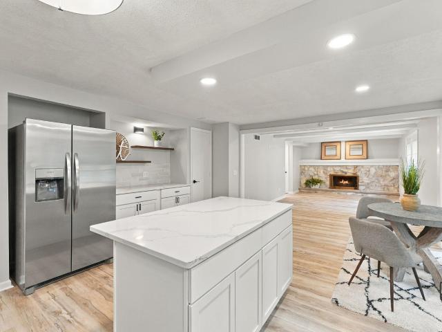 11207 Illinois Rd