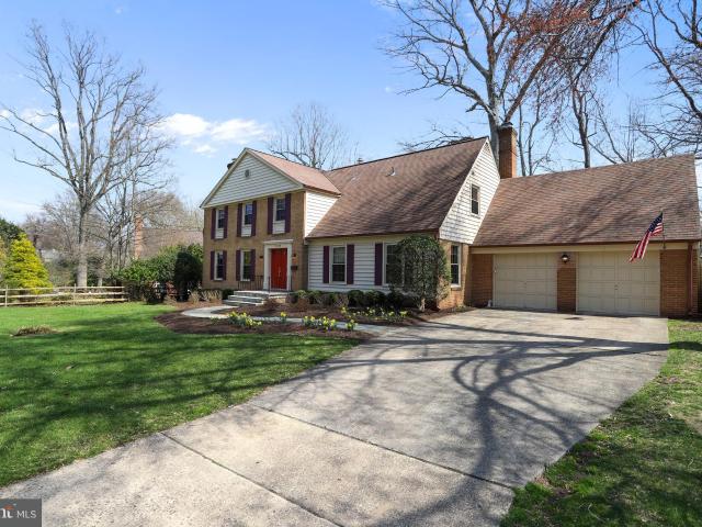 11209 Farmland Dr, Rockville, MD 20852 | MLS #MDMC2239