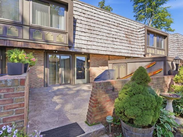 1120 By The Shores Dr # 4