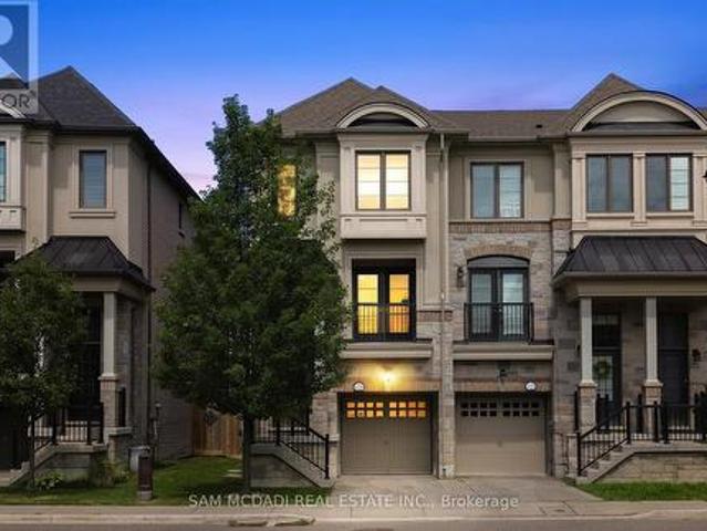 1120 Beachcomber Road, Mississauga, ON, L5G 0B5 house for sale | Listing ID W13859 | Royal LePage