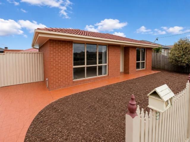 1/120 Bridgewater Road, Craigieburn