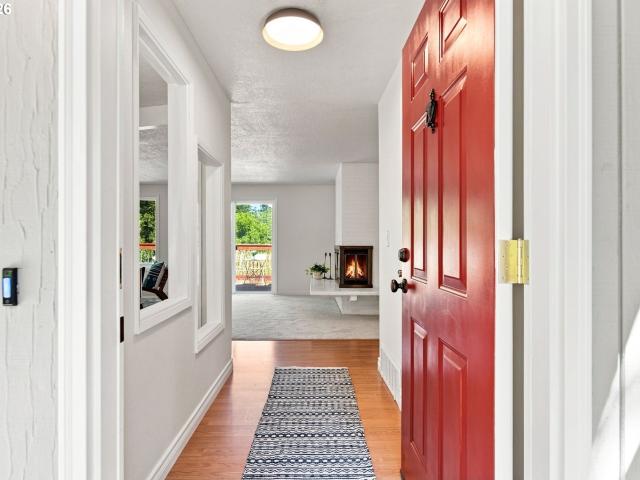 1120 douglas dr