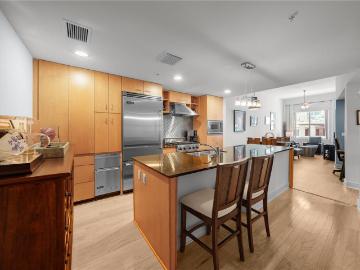 1120 E Kennedy Blvd, Unit 827, Tampa, FL 33602 | MLS #TB8481
