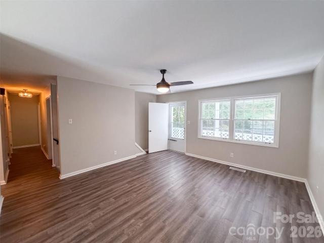 1120 Emerald Drive