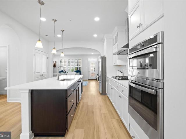 1120 Holden Road
