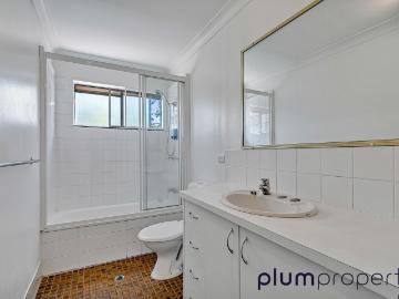 11/20 Lucinda Street TARINGA