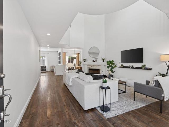 1120 Pan Court