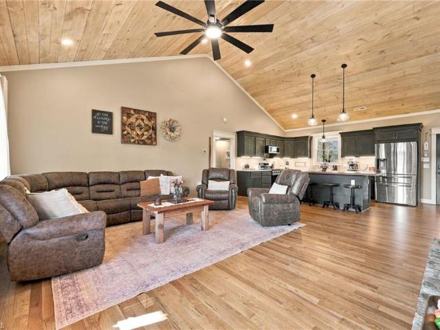 1120 Sands Road