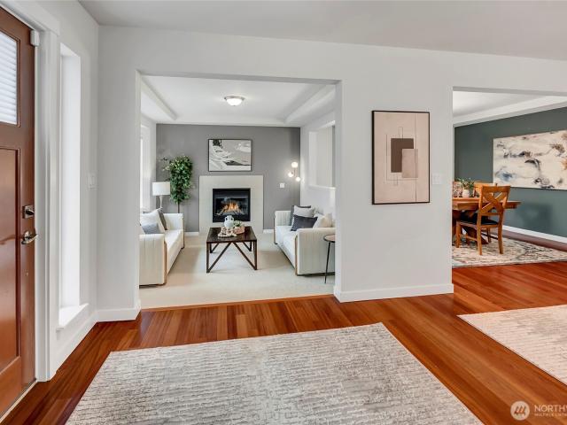 1120 th Avenue SE