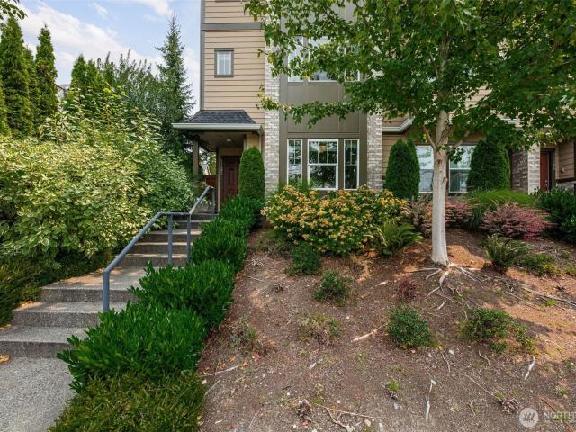 1120 th Drive SE