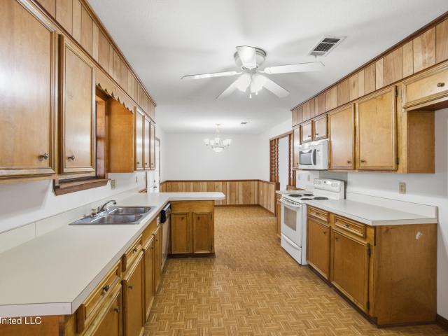 1120 4th St SE, Magee, MS 39111 | MLS #4138