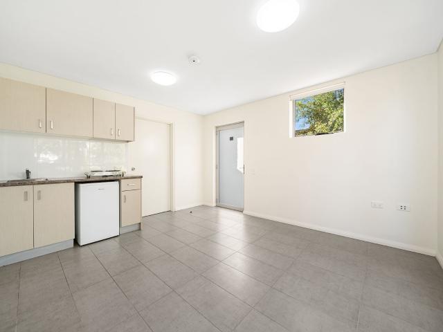 11/20a Centenary Road, Merrylands