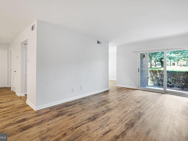 11210 Cherry Hill Rd, Unit 111, Beltsville, MD 20705 | MLS #MDPG2199