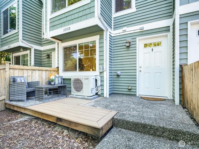 11212 Greenwood Avenue N # B