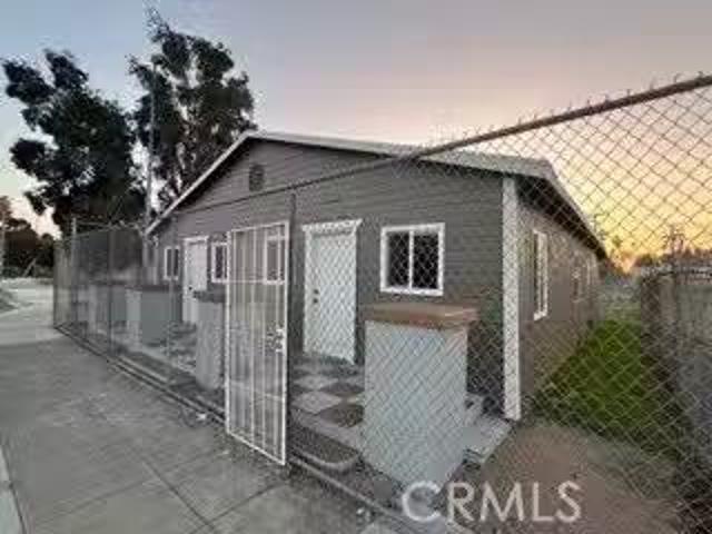 1121 N ANAHEIM BLVD, ANAHEIM, CA 92801