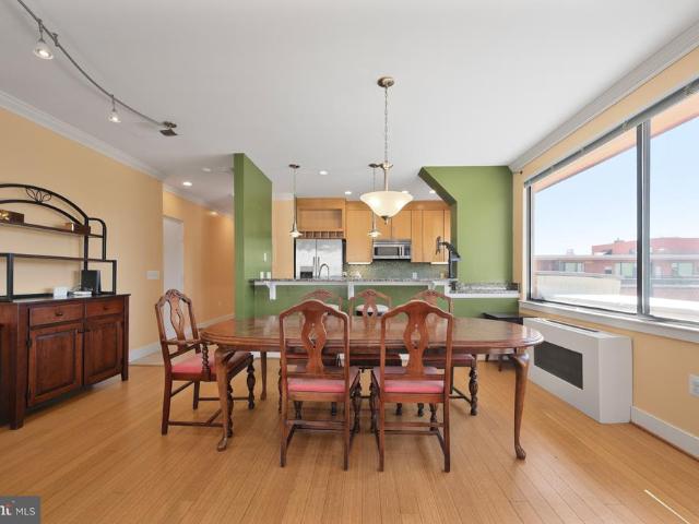 1121 Arlington Boulevard # 1011
