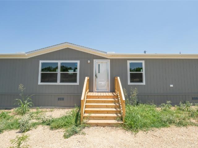 1121 Callihan Rd, Luling, TX 78648 | MLS #9005