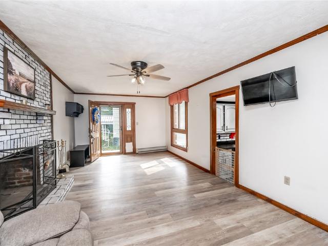 1121 Dixon Rd