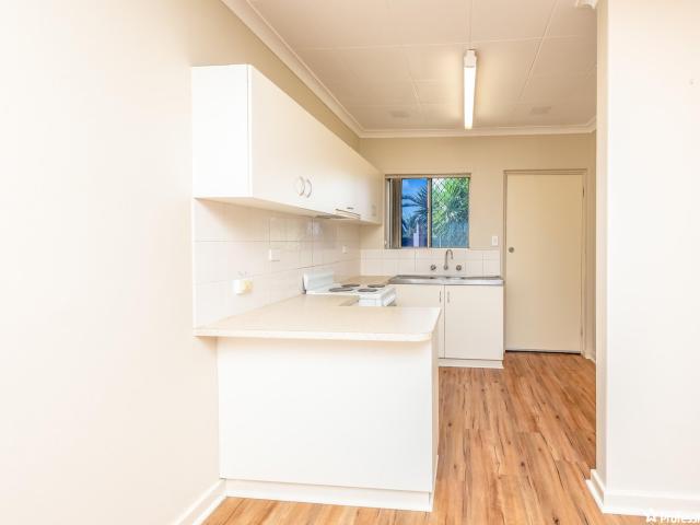 1/121 Gregory StreetBeachlands WA 6530, Australia