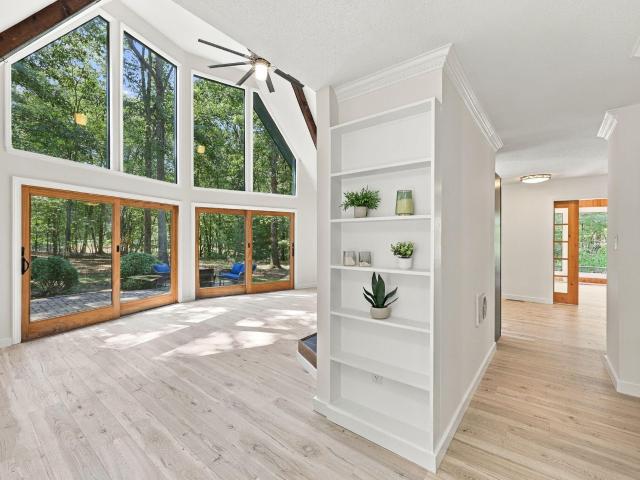 1121 Rollins Mill Road