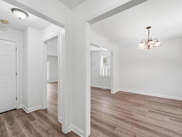 1121 Sherwood Drive 10