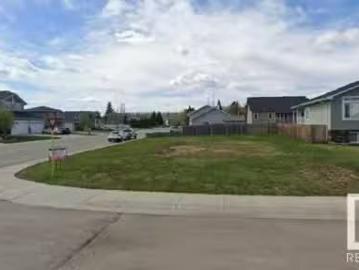 1121 9 Avenue, Slave Lake, AB, T0G 2A3 vacant land for sale.
