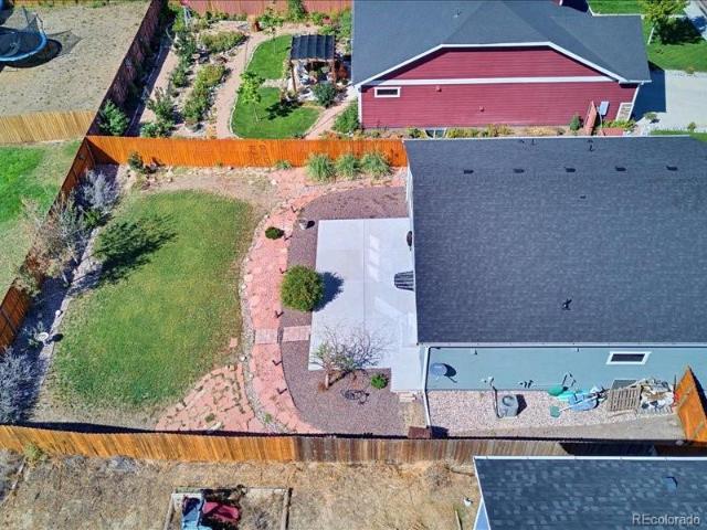 1122 Cottontail Lane