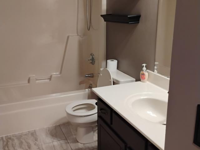 1122 W Rye Ct
