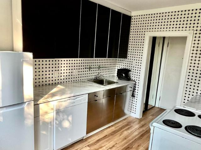 11235 117 St NW 12 Condo for Rent