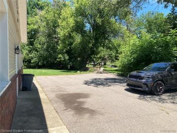 1123 Mile Road, Washington, US, MI