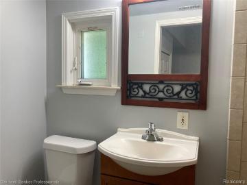 1123 Mile Road, Washington, US, MI