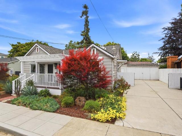 1123 Dean Avenue