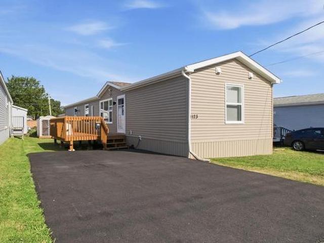 1123 Susan Drive, Beaver Bank, NS, B4E 1P2 house for sale | Listing ID 202618 | Royal LePage
