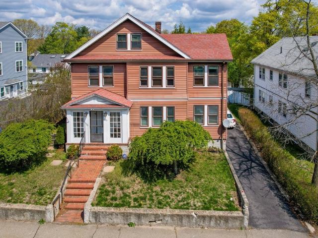 1123 1125 Boylston Street, 2 beds, 2 full baths