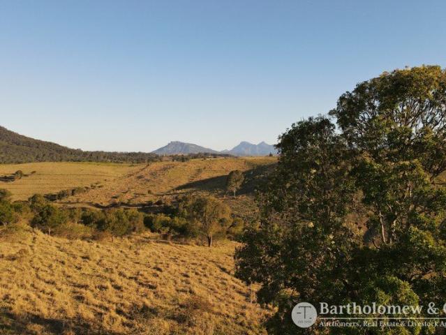 112 ACRES WITH PRIVACY & VIEWS ONLY A SHORT DRIVE TO BOONAH