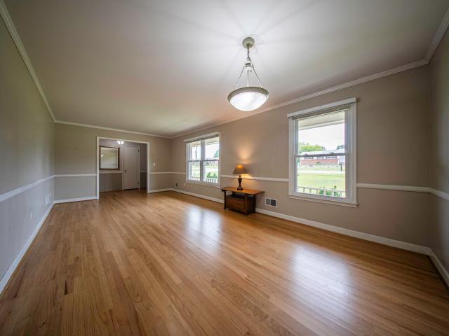 112 Albain Circle