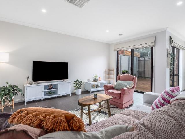 1/12 Alkoomi Avenue, Hamlyn Heights, VIC, 3215