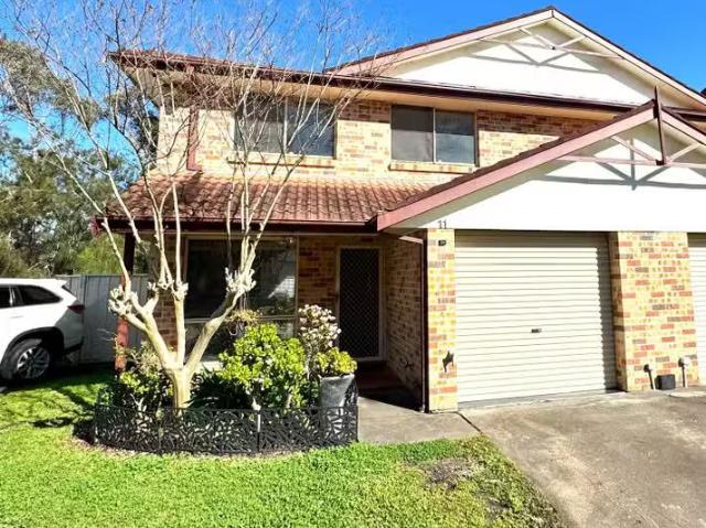 11/2 Bayton Street, OXLEY PARK, NSW 2760 House for Rent